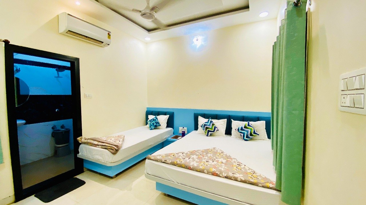 Deluxe Triple Room Overview